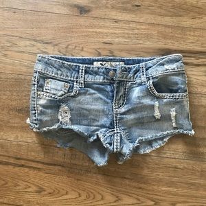 Jean shorts distressed short
